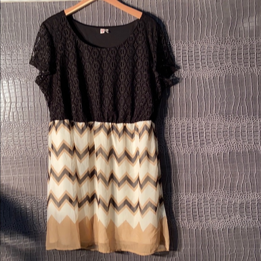 AUW Dress